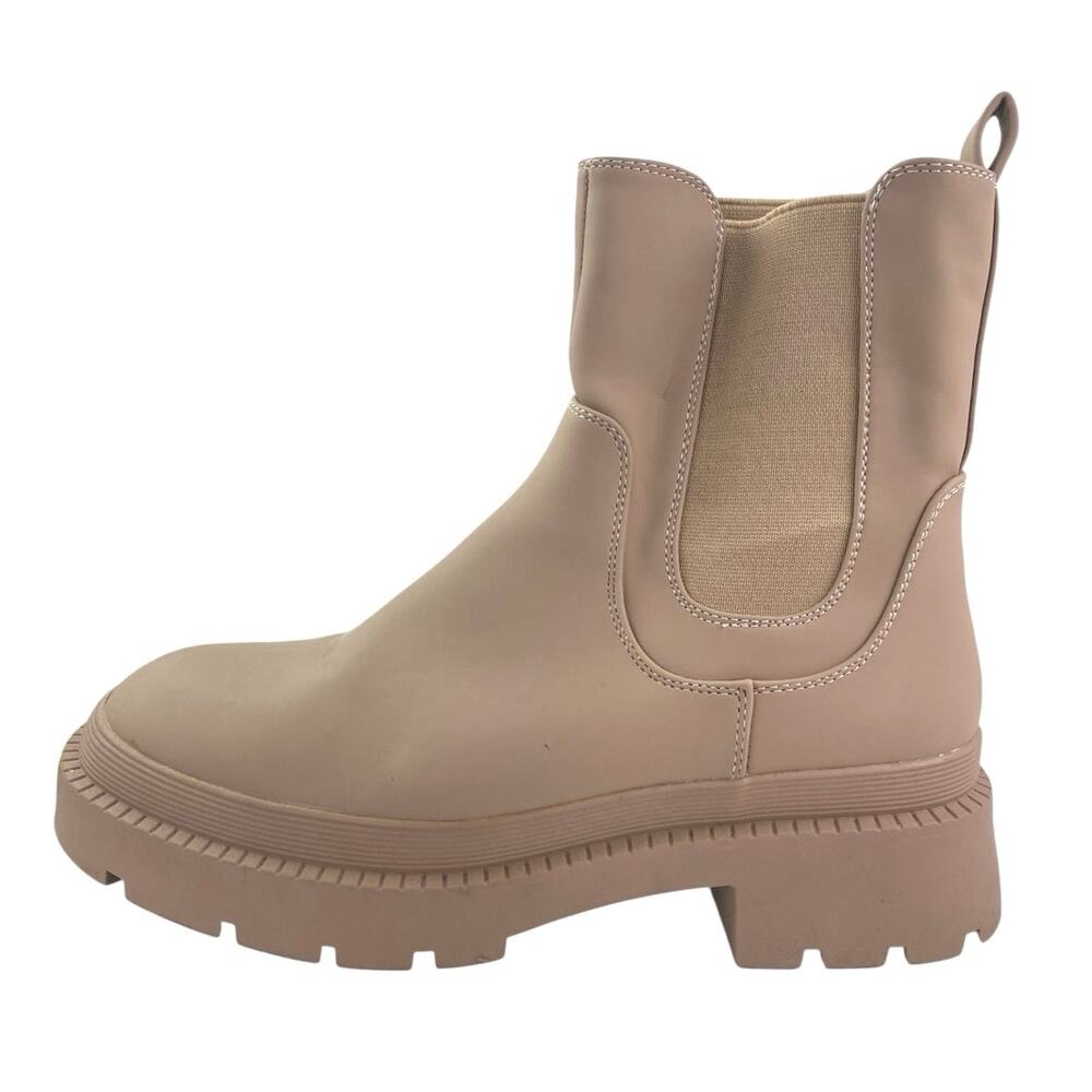 Dream Pairs Beige Leather Round Toe Chunky Platform Chelsea Ankle Boots Size 7.5